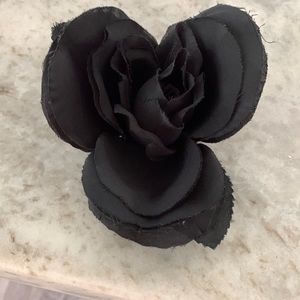 Rose broche